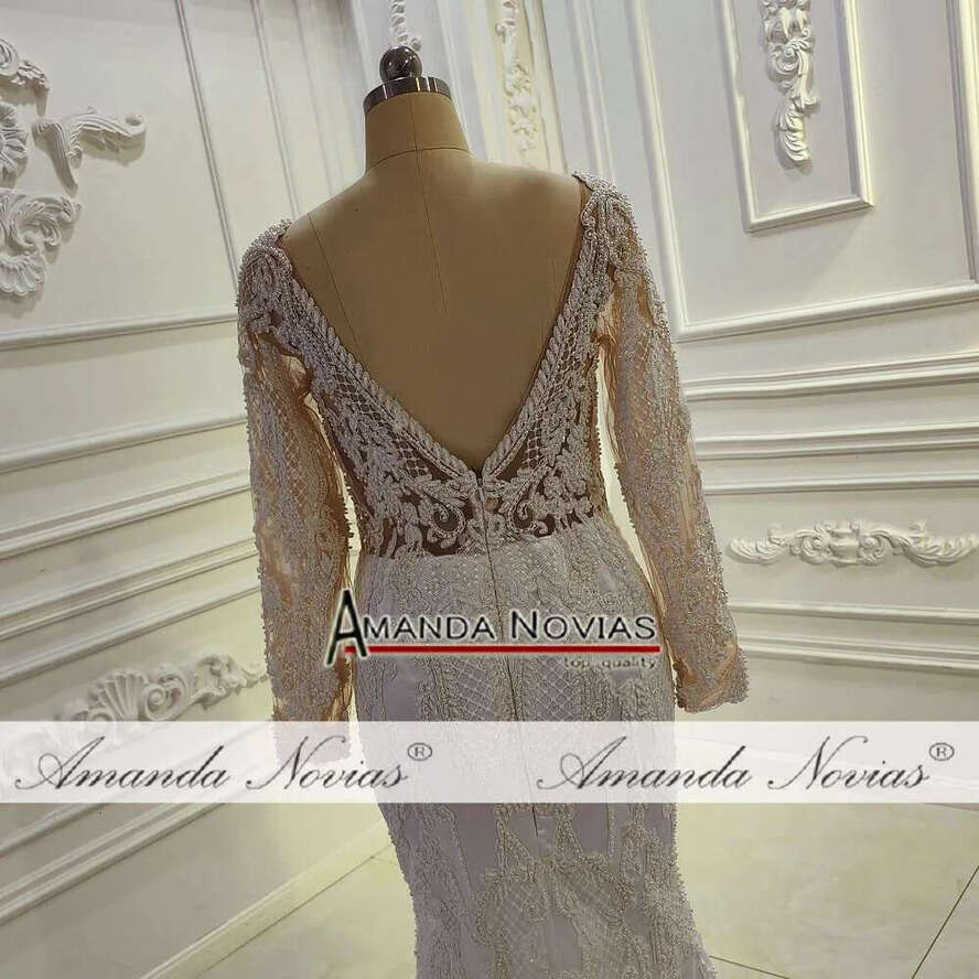 V-Neck Long Sleeve Beautiful Satin Lace Wedding Dress