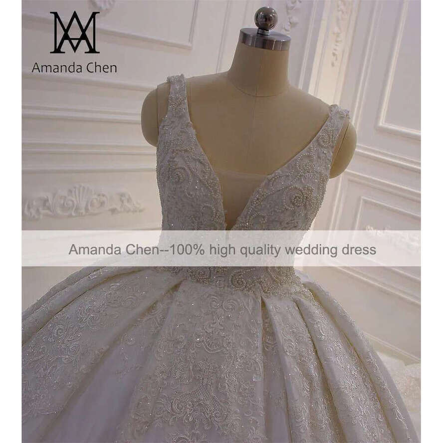 Robe Longue Cap Sleeve Low Cut V-Neck Lace Applique Backless Wedding Dress