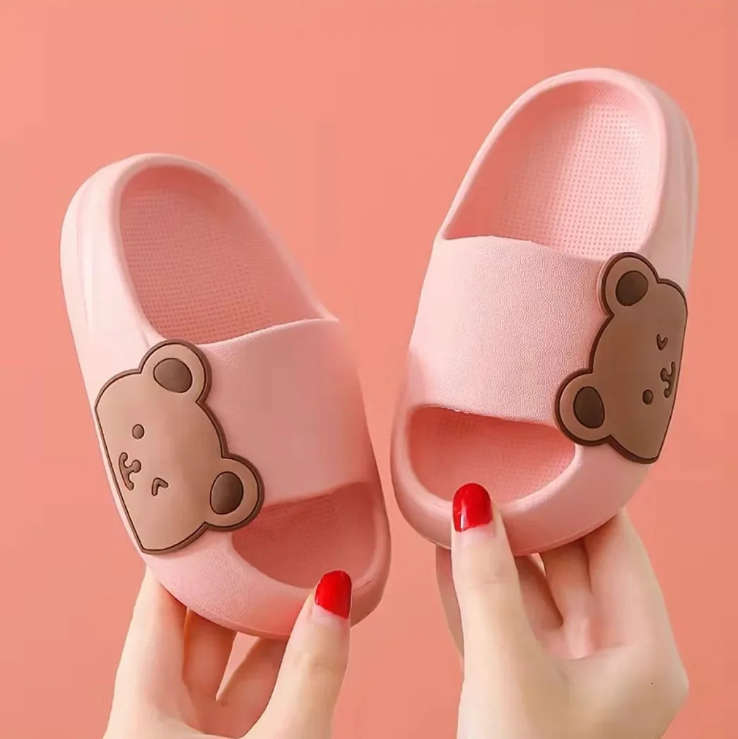 Children Slippers Cartoon Bear Home Shoes For Boy Girls Summer Flat Heel Soft Eva House Slippers Beach Child Kids Baby Slides 250106