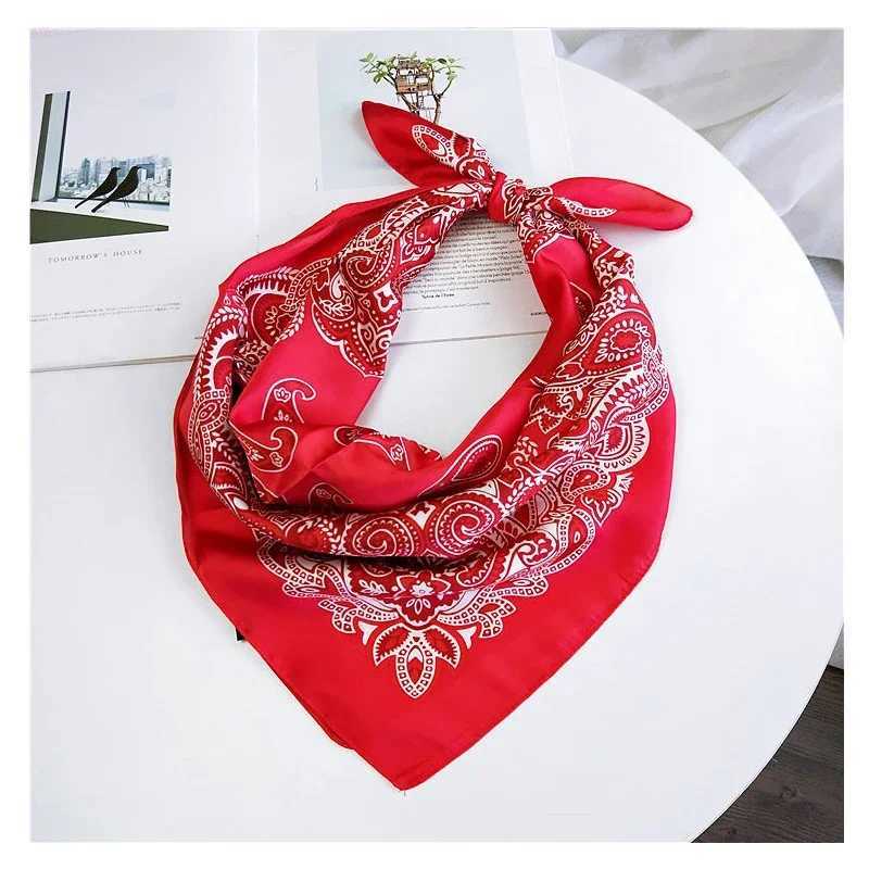 2023 Fashion Bandana Womens Hair Scarf Paisley Print Kerchief Silk Satin Head Scarf Square Shawl Wrap Neck Scarf W250107
