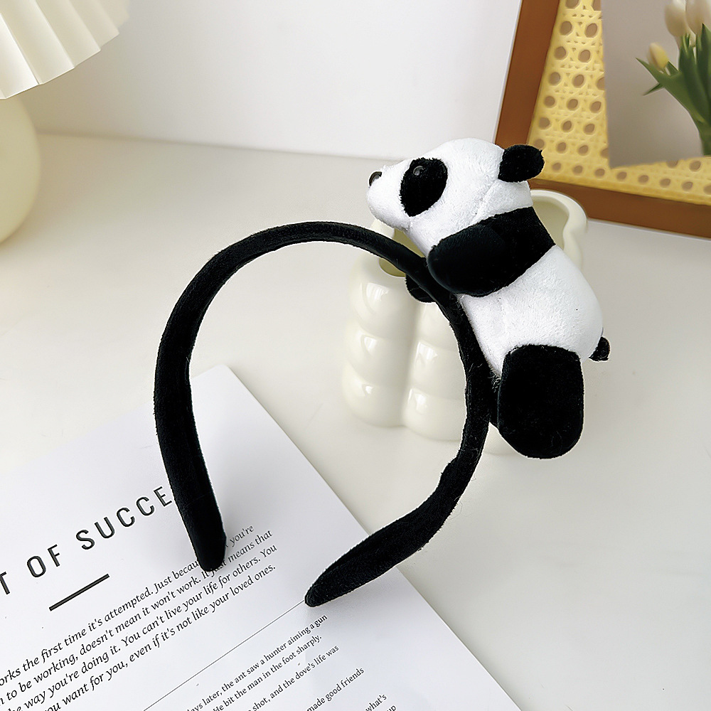 Adorable Adult Duck-Shaped Headband with Washing Feature Perfect for Autumn and Winter