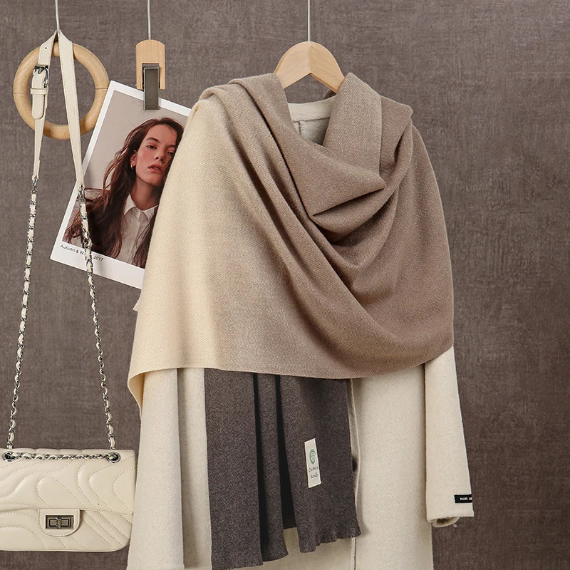 2024 Gradient Cashmere Scarf Women Tassel Ombre Shawl Winter Warm Blanket Scarves Thick Pashmina Neckscarf Female Muffler 250106