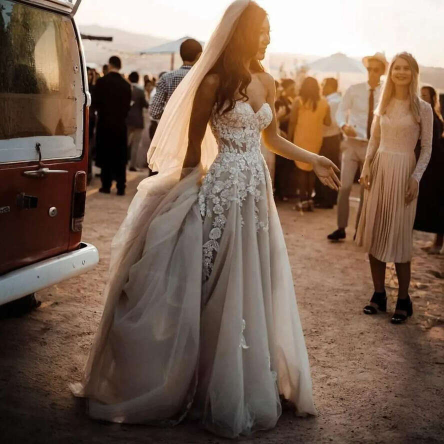 Beach Boho Wedding Dress Bride Sweetheart Necke Tiered Tulle Bridal Gowns Sexy High Split Beaded Lace Marriage For African Arabic Black Women Girls 09