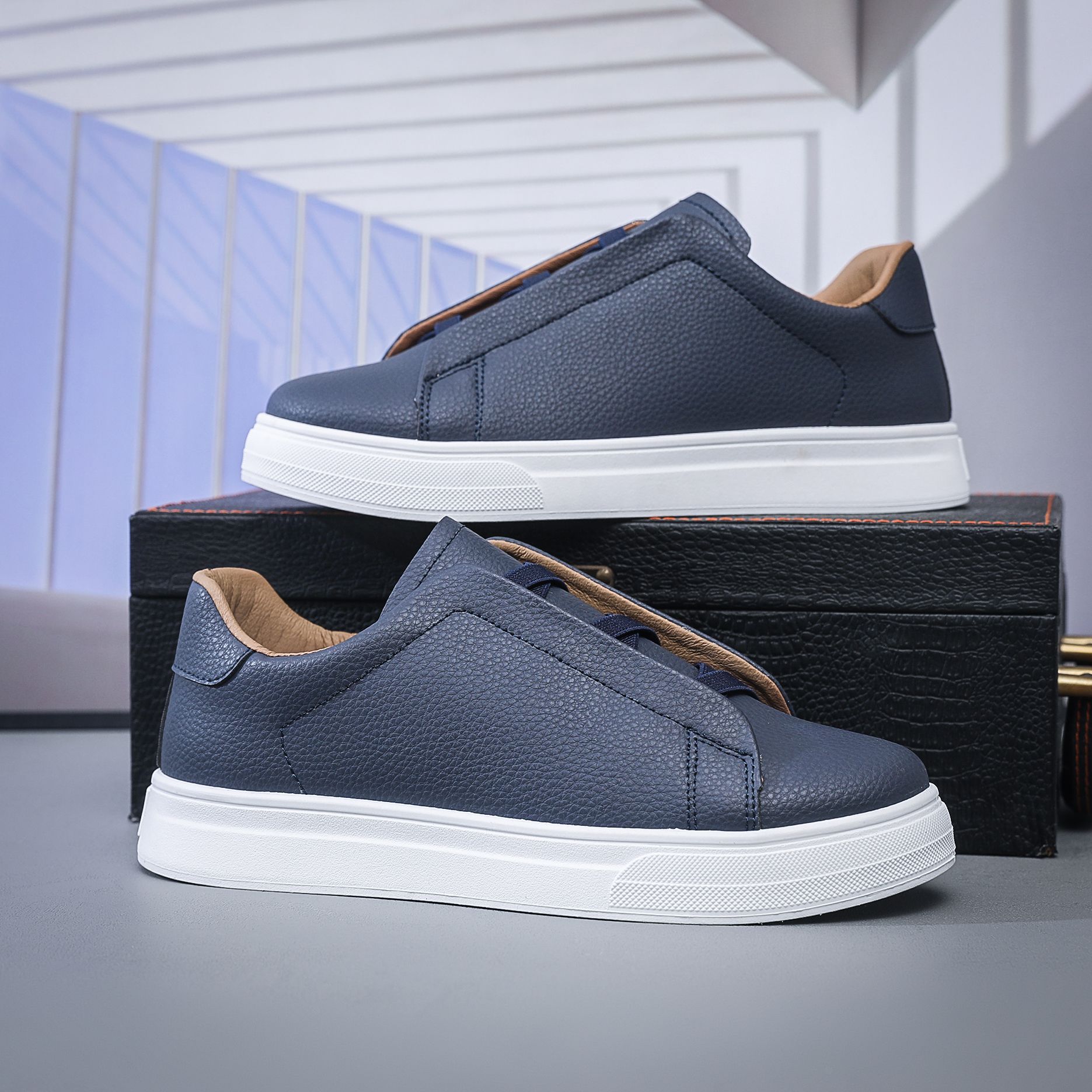 2025 autumn new shoes men's fashion shoes matching small white shoes youth leisure sports fashion shoes