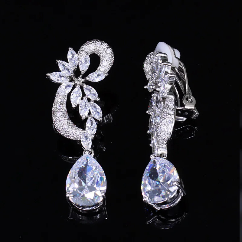 CWWZircons Non Pierced Vintage Royal Blue CZ Crystal Flower Shape No Hole Ear Bridal Clip Earrings without Piercing CZ023 250103