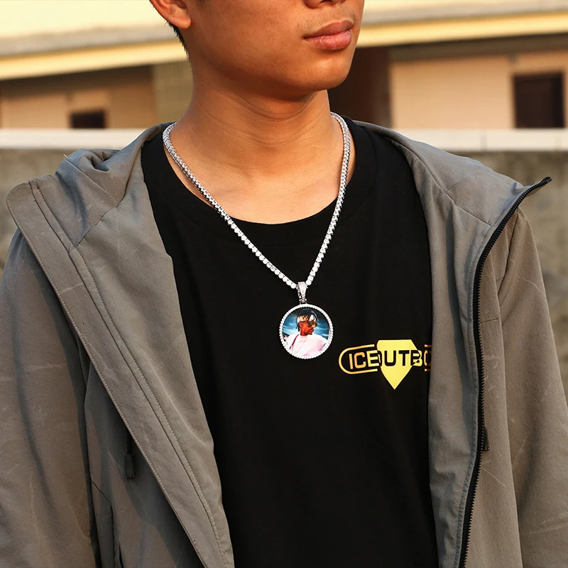 Custom Po Big Size Round Pendant Necklace Personality Mens Cubic Zircon Hip Hop Jewelry 4mm Tennis Chain Gold Silve Gift 250107