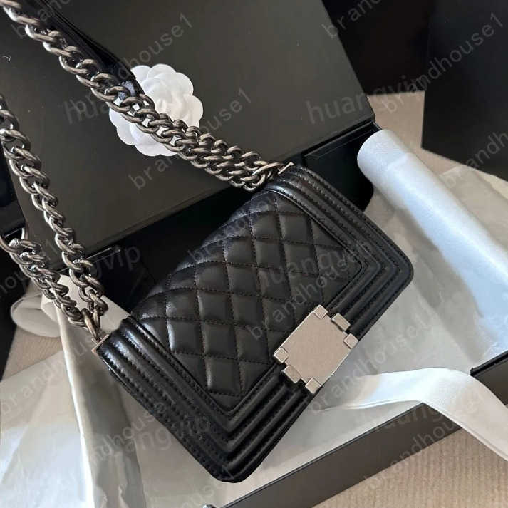 Designer Classic Diamond Quilted Le Boy Flap Bag Sheepskin Shoulder Crossbody Bags Sier/gold Hardware Chain Bag Women Square Handbags Outdoor Sacoche Purses 20CM