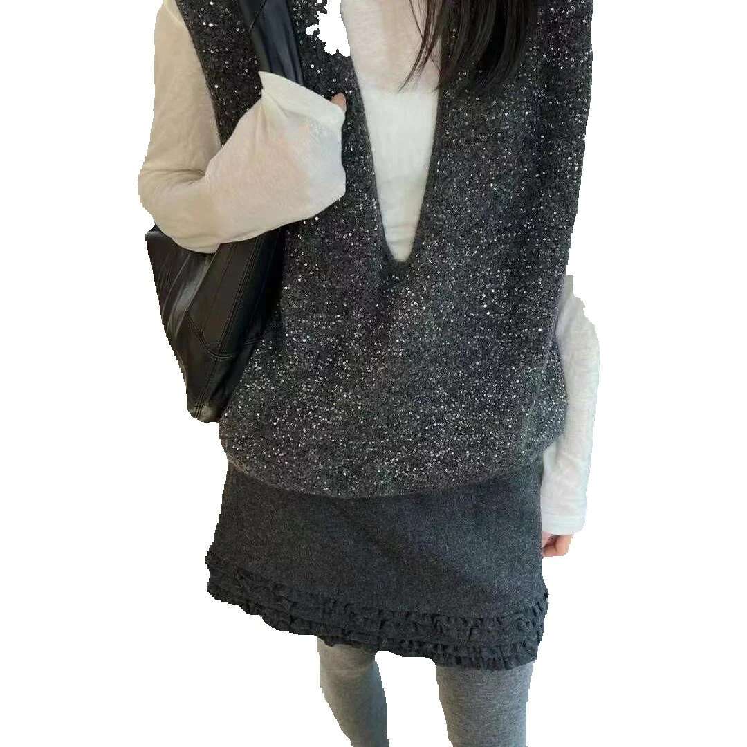 Fashionable intellectual style knitted pullover V-neck slim fit sexy spicy girl long sleeved knitted t-shirt