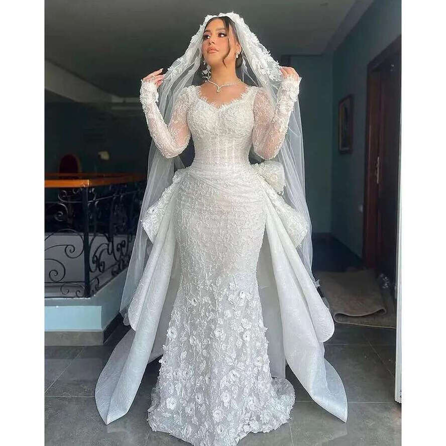 Middle East Long Sleeves Wedding Mermaid Dresses Detachable Train Longsleeve 3D-Ral Appliques Beaded Engagement Lace