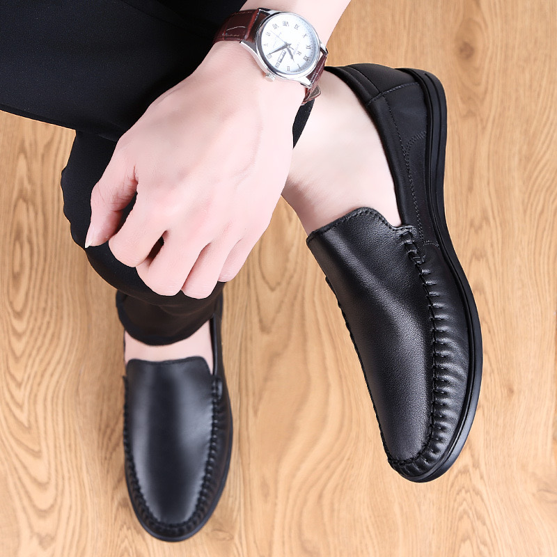 2025 new Italian Mens Leather Casual Summer Men Loafers Moccasins Comfy Driving Breathable Slip On Boat Shoes 240924