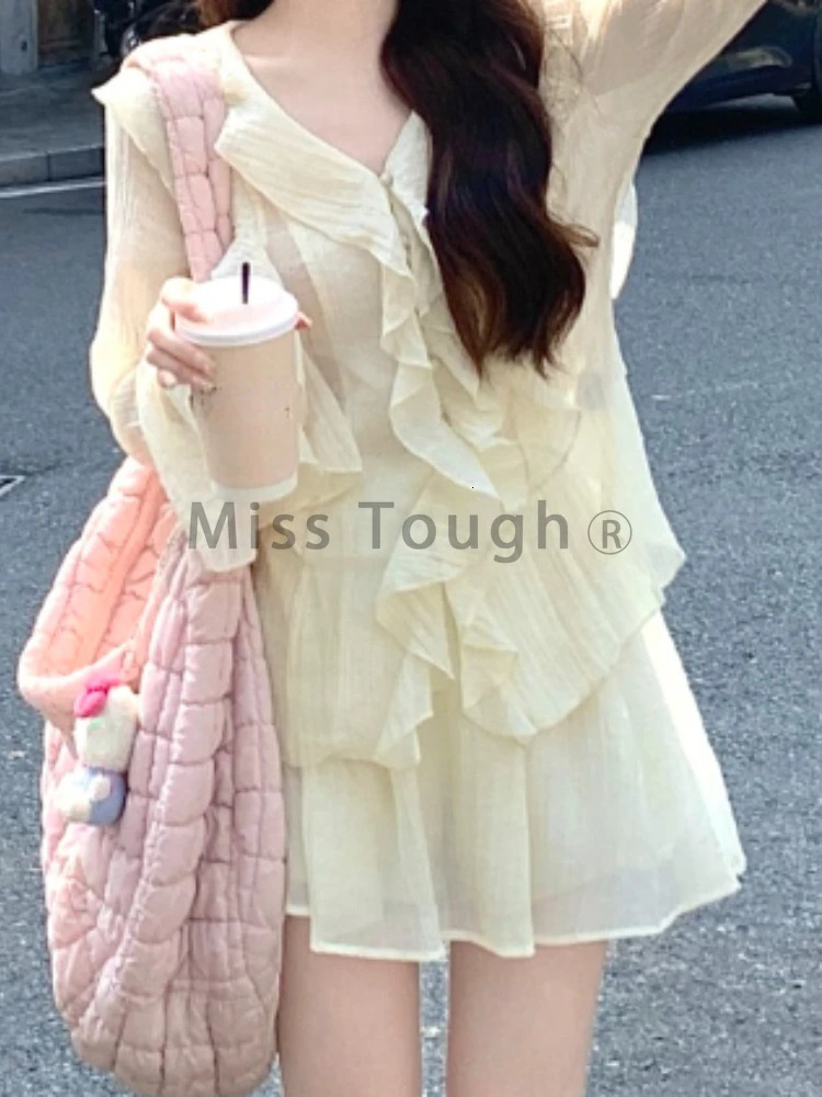 Fashion Sweet Slim V-neck 2-piece set for women elegant long sleeved pleated top for women with elastic waist and A-line dress 250106