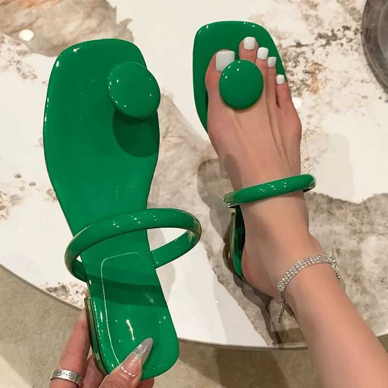 New Arrival Womens sandals new square flat bottom woven womens large-sized beach sandals/slippers fully matched casual slippers T250108