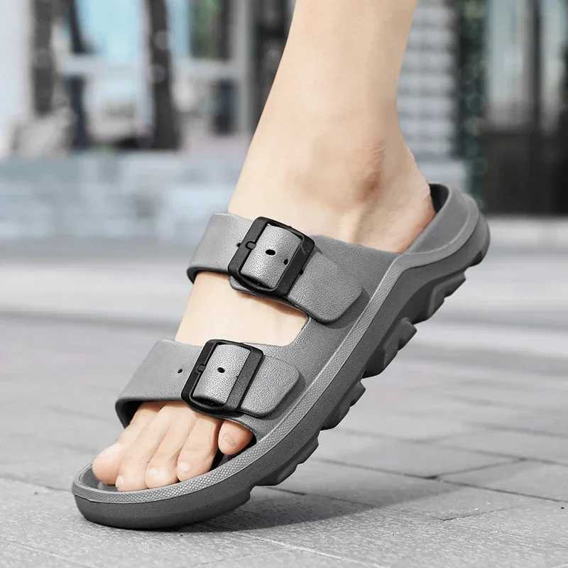 New Arrival Summer mens fashionable indoor and outdoor anti slip casual shoes EVA beach garden sandals mens classic slider T250108