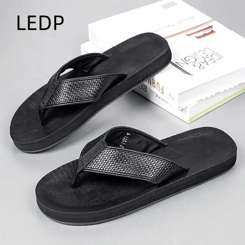 New Arrival Mens summer sandals casual fashion leather flap breathable luxury designer product T250108