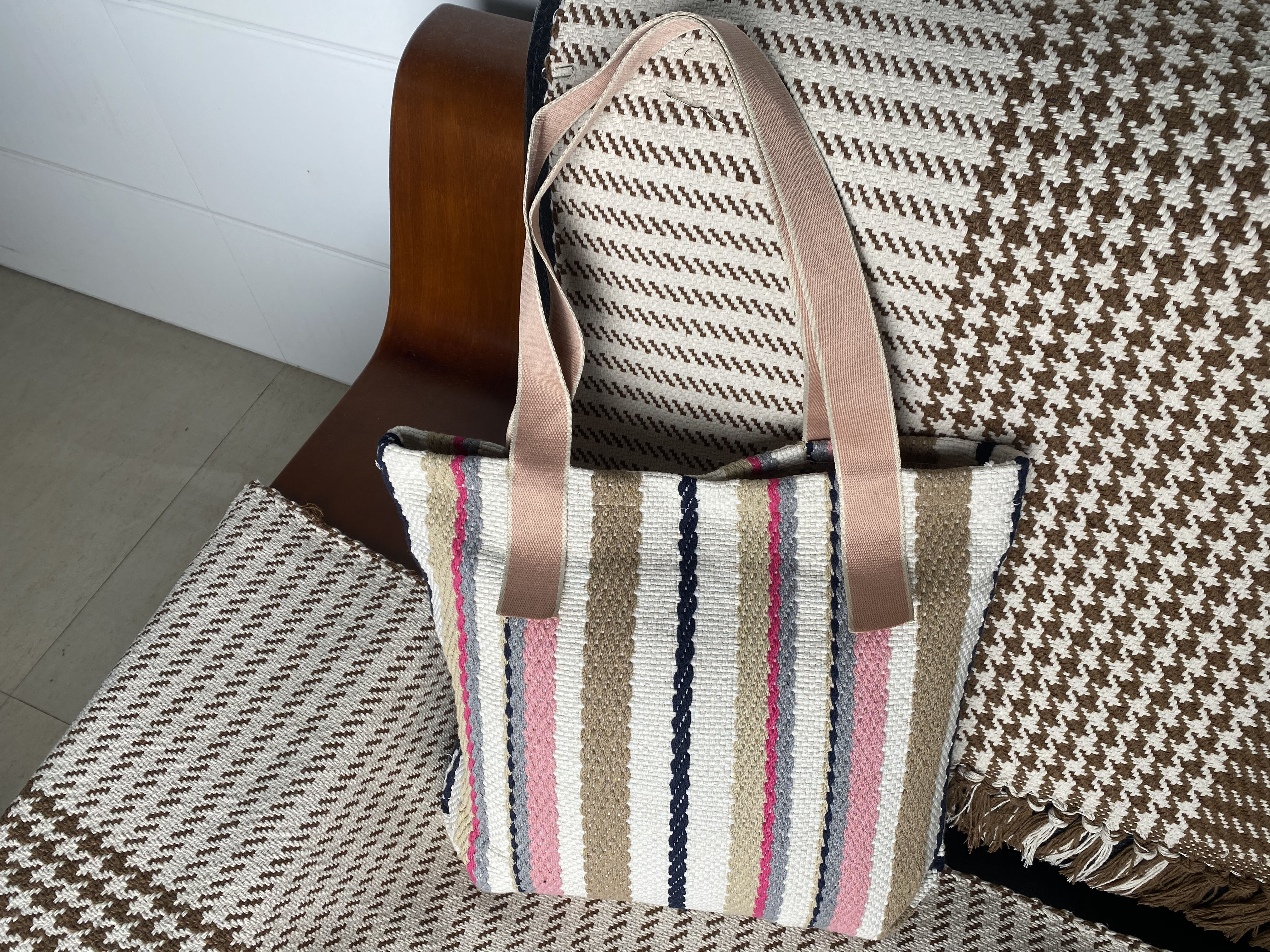 Handwoven Linen Crossbody Bag - Classic Old-Fashioned Texture