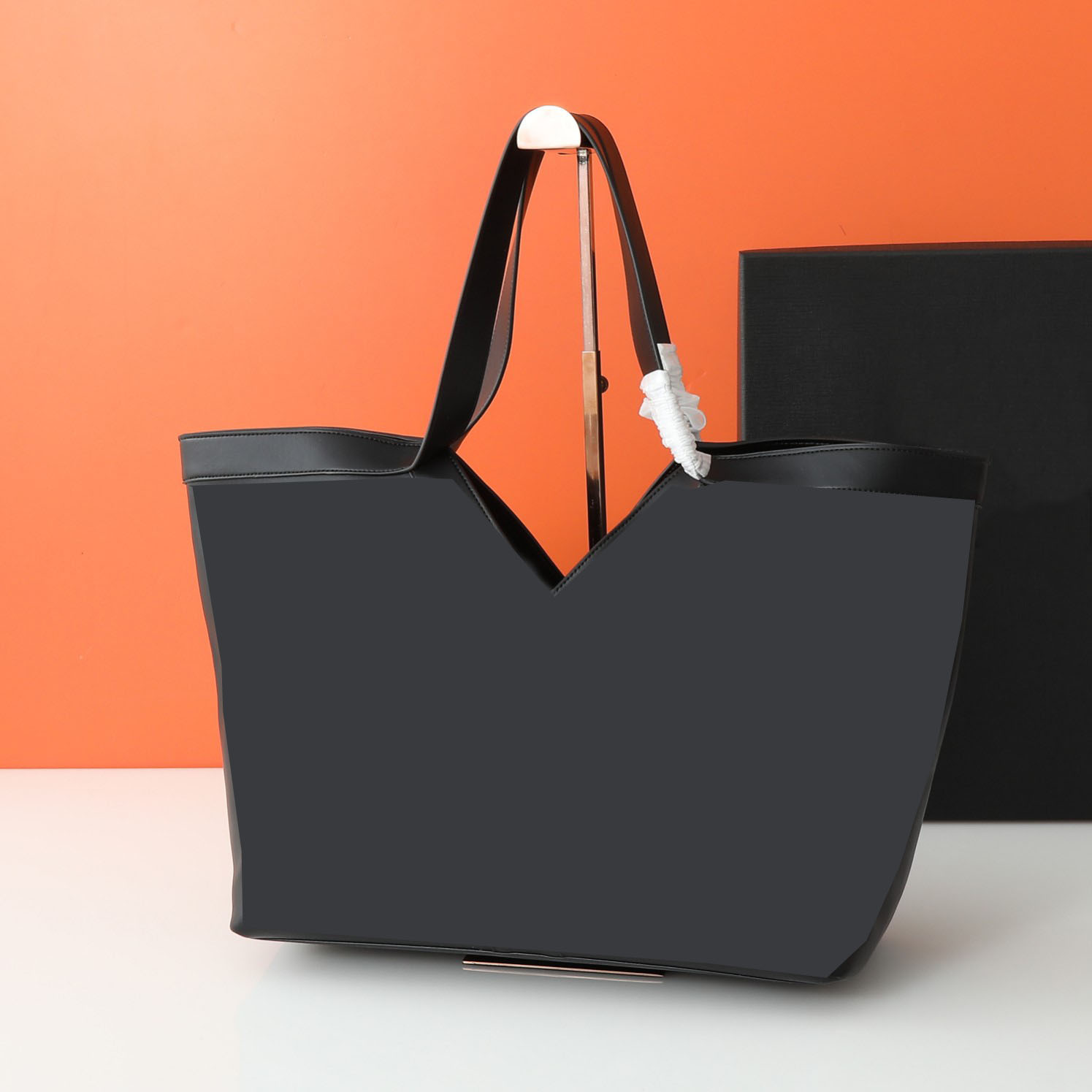 2025 New Fine Grain Leather Tote Bag Soft, Lightweight, Large Capacity Regular Handbag Shoulder Bag