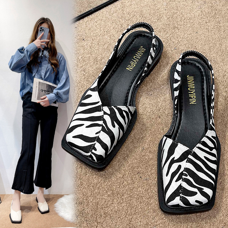 Baotou sandals women leisure 2025 summer new square head flat square with design sense niche shoes for women sandals free shipping