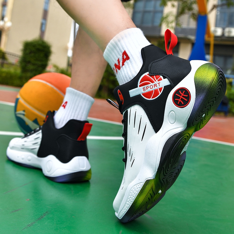 Basketball sports shoes men spring and autumn new shoes Korean version of the trend running shoes casual breathable comfortable basketball shoes men