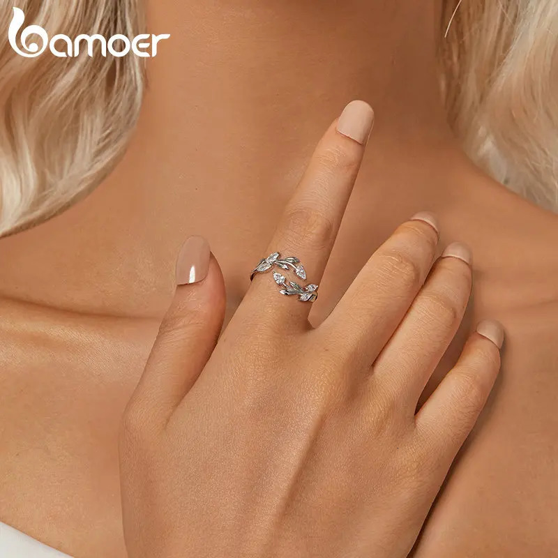 925 Sterling Silver Simple Leaf Adjustable Ring Lucky Leaves Statement Ring for Women Promise Ring Fashion Jewelry BSR552 250106