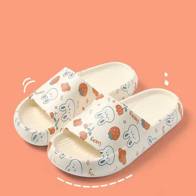New Arrival Home Cute Cartoon Animal Bear Printed Slippers Womens Summer Thick Bottom Indoor Cloud Shower Womens Slippers Sandals T250108