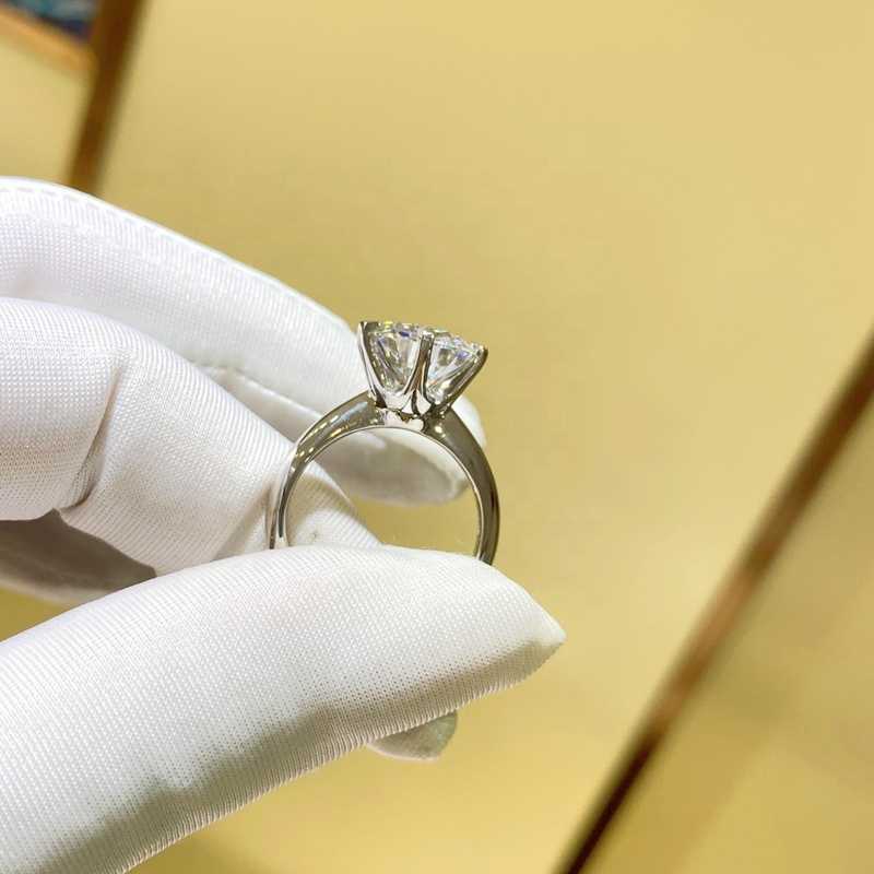10k/14k/18k Solid Gold Classic 6 Prongs Moissanite Ring White D Color 1ct 3ct 5ct Round Moissanite Solitaire Ring