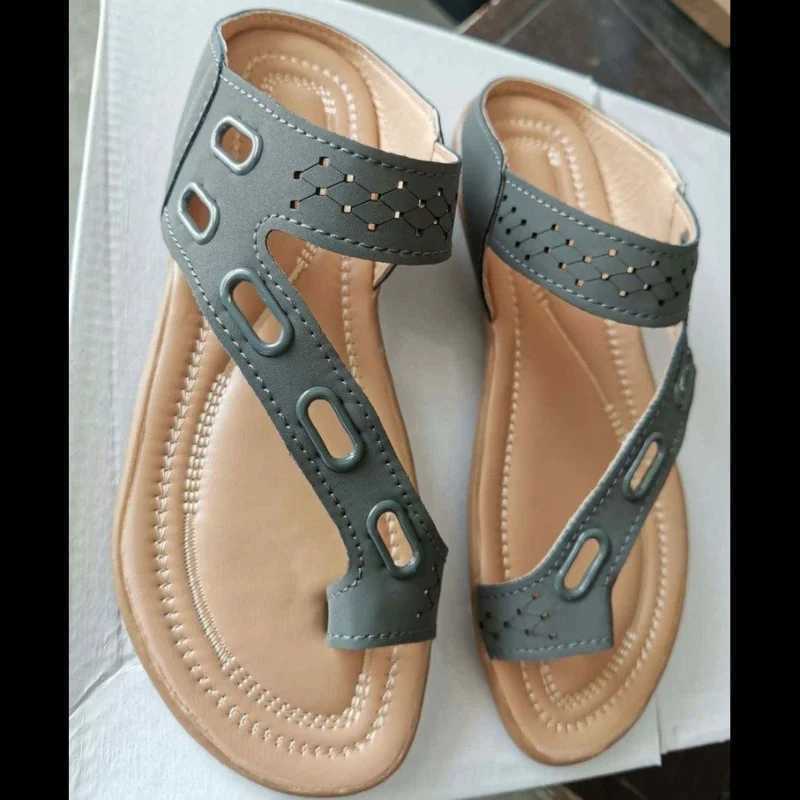 New Arrival New Womens Comfortable Plus Sandals Retro Thick High Heels Wedge Slippers Casual Finger Flat Big Toe Outdoor Beach Premium Authentic Shoes