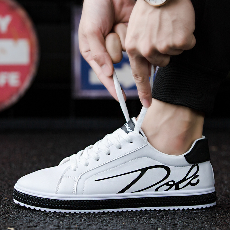 Fashion Mens Leather Waterproof Man Running White Black Boys Casual Shoes Lace up Male Sneakers Tenis Masculino ddmythur