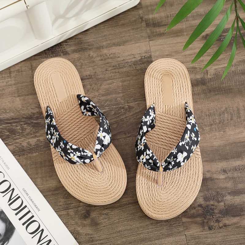 New Arrival Summer slippers flip flops beach sandals non slip casual flat shoes slippers womens indoor shoes outdoor shoes T250108