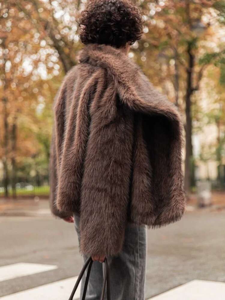Women's Fashion Solid Warm Faux Fur Short Coat 2024 Lapel Full Sleeve Thick Fluffy Jacket Winter Casual Female Streetwear