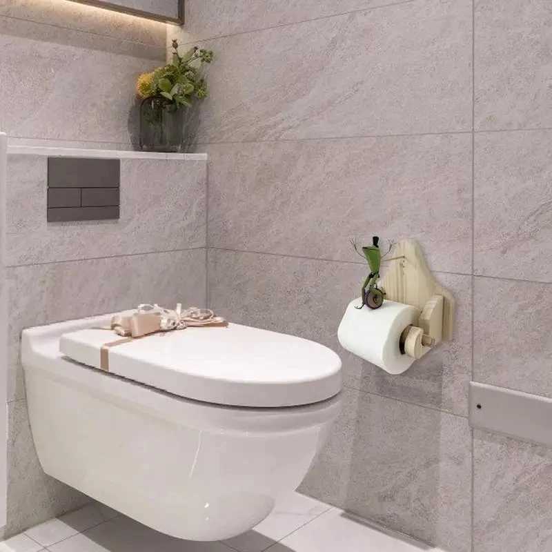 Creative frog riding bicycle toilet paper holder wooden tissue roll hanger toilet paper holder decoration bathroom accessories Y250107
