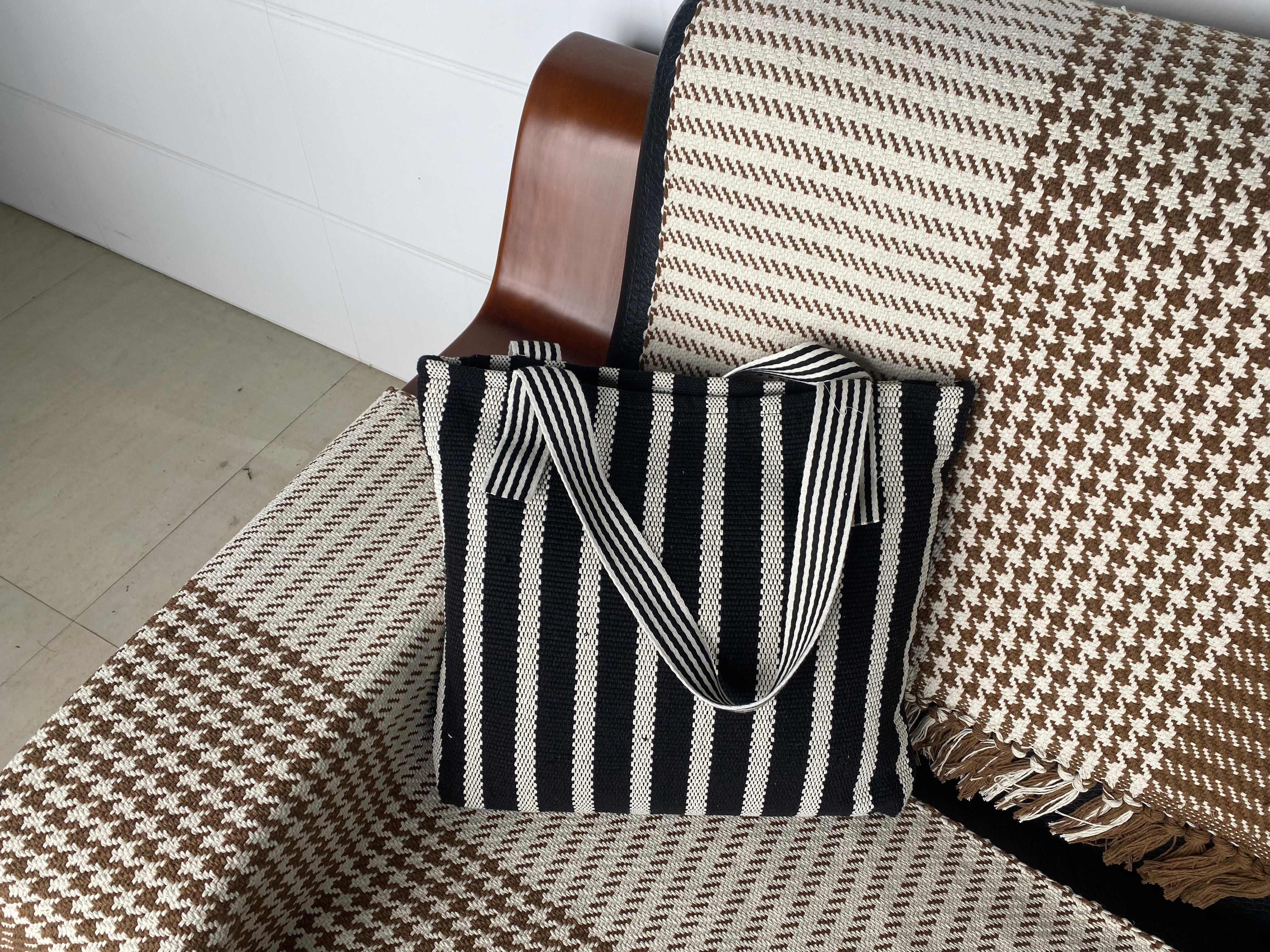 Eco-Friendly Handmade Messenger Bag for Everyday Use Vintage Handcrafted Linen Shoulder Bag with Sturdy Fabric