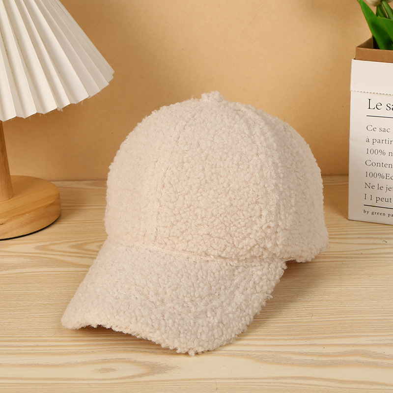 Winter hat female warm cap Korean version of the hundred with plush cap duck tongue cap show face small baseball cap female bent brim cap wholesale