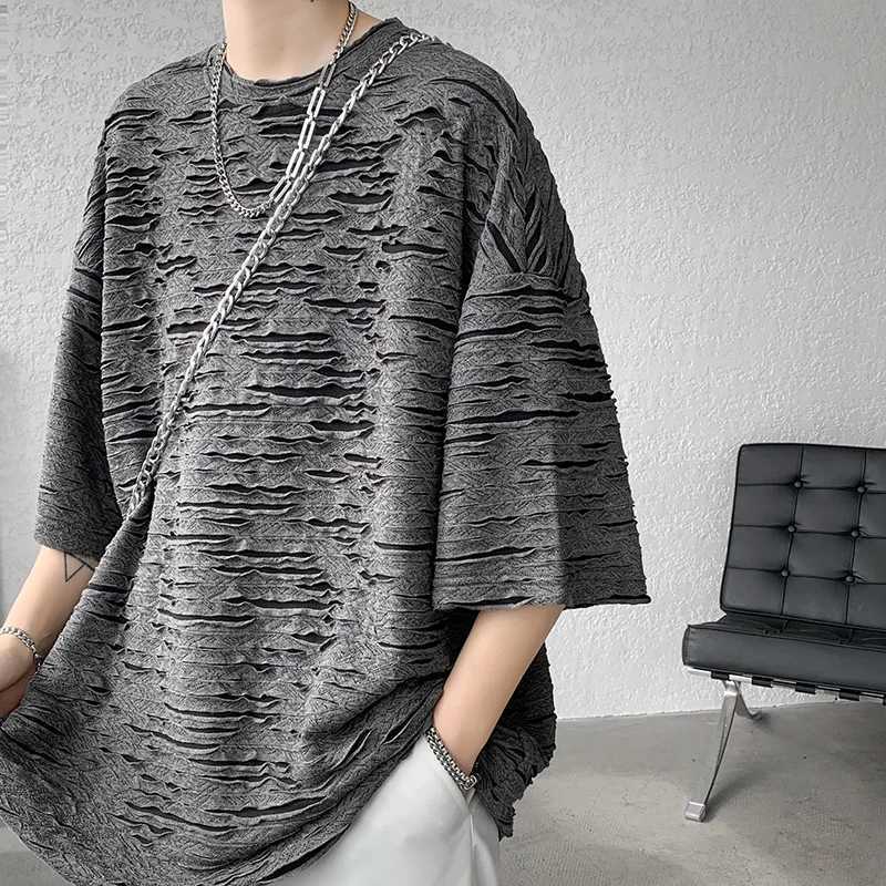 Summer fashion hole T-shirt mens short sleeved O-neck loose casual solid color T-shirt mens clothing M250108
