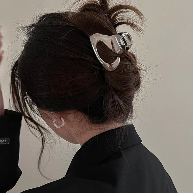 Geometric Irregular Medium Hair Claw Trendy Hair Accessories For Women Metal Gold Silver Black Claw Clips Girls Jewelry 250103