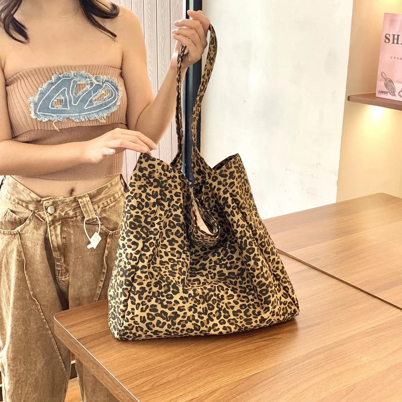 Large capacity leopard canvas bag fashion trend practical multi-functional niche shoulder bag 250106