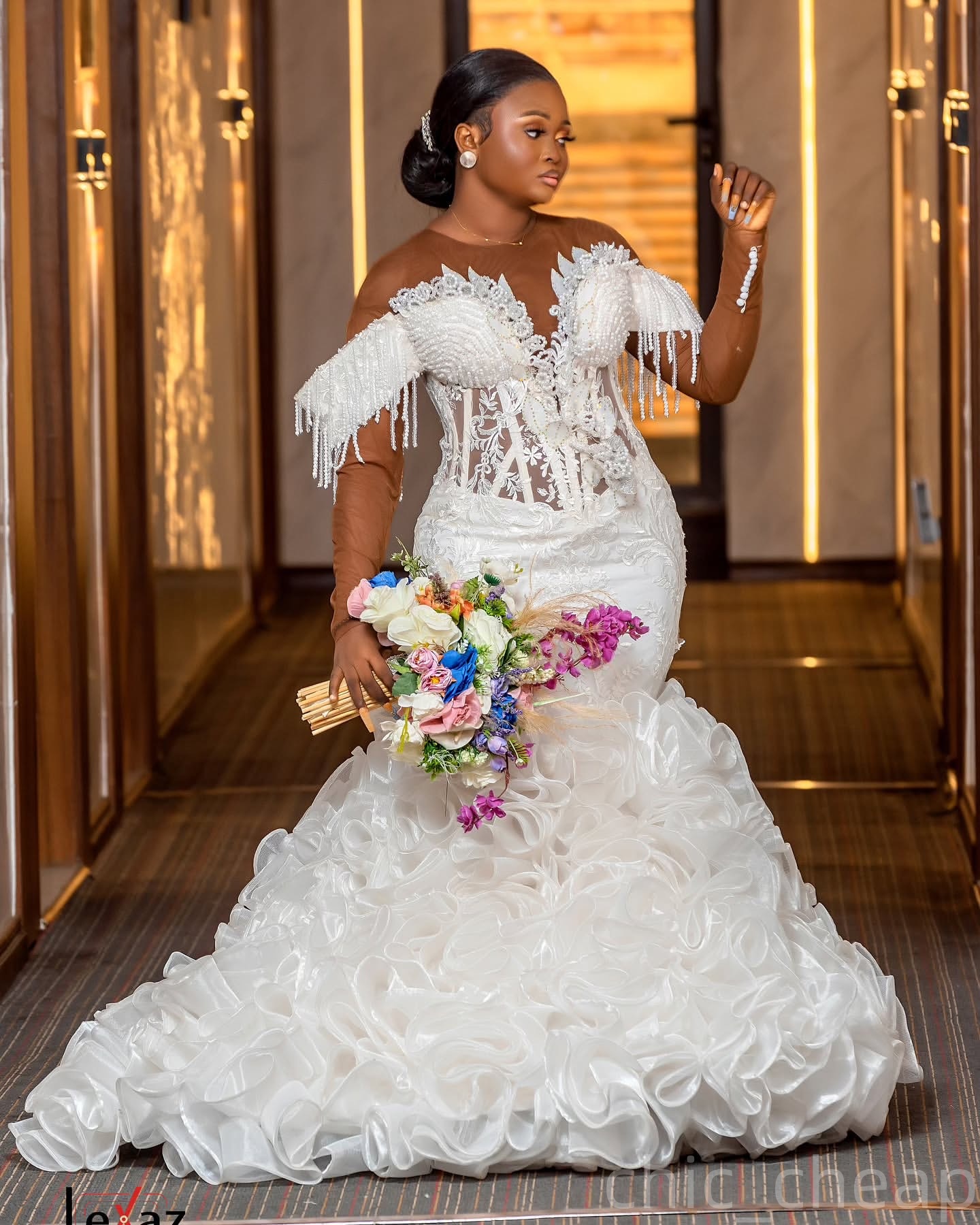 2025 Arabic Aso Ebi Plus Size Ivory Lace Wedding Dresses Pearls Flowers Beadings Organza Tiers Bridal Gowns Dress For Brides ZJ0345