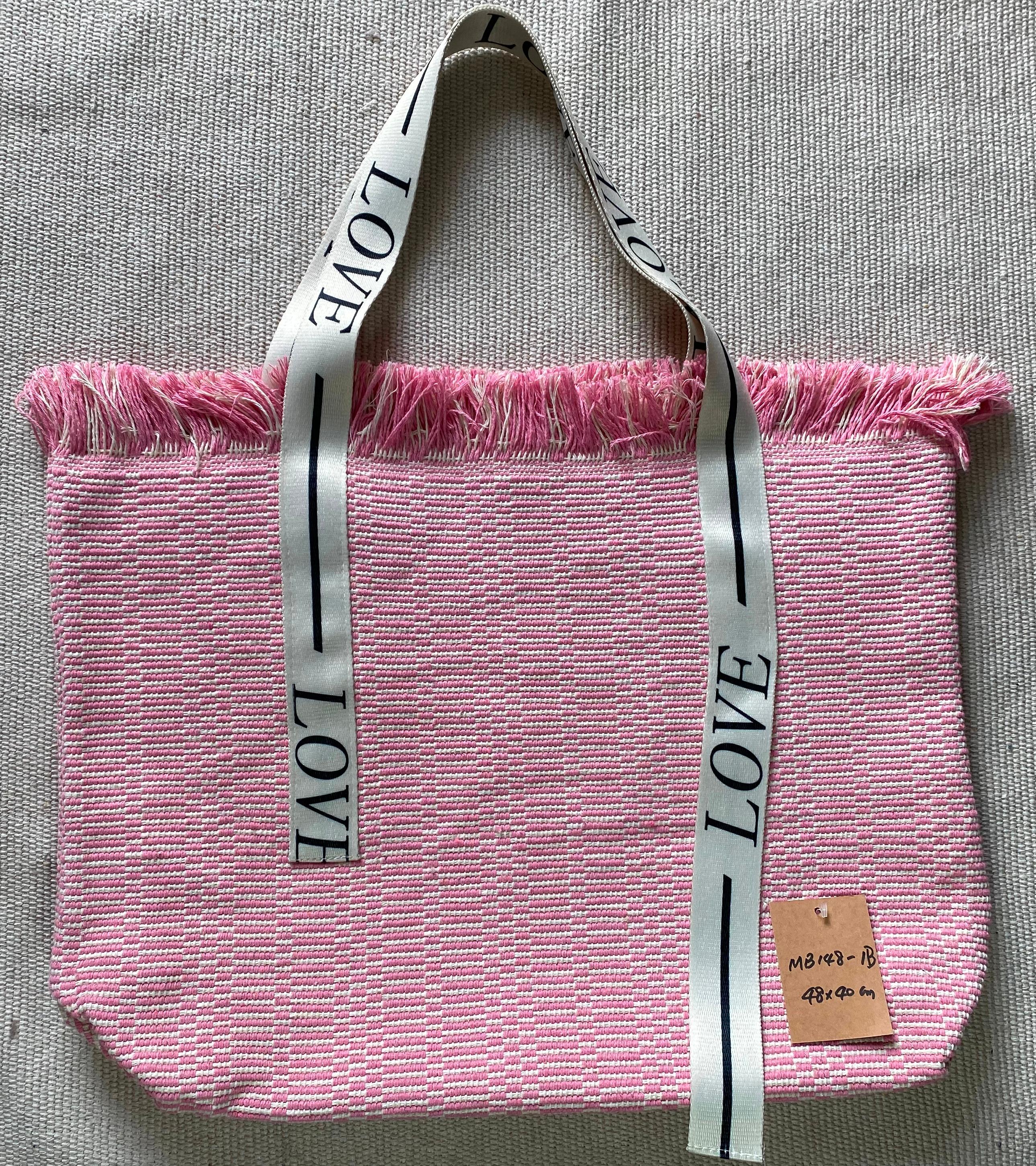 Eco-Friendly Handcrafted Linen Shoulder Bag with Classic Aesthetic Design