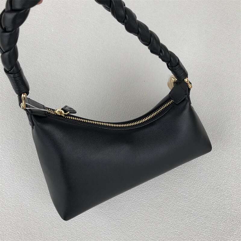Niche AUPEN Ladies Sheepskin Black Fashion Commuter Braided Gold Bean Shoulder Handbag Underarm Bag