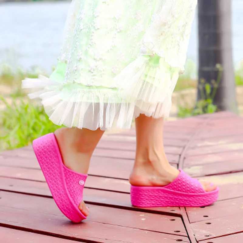 New Arrival Summer womens thick soled platform open toe womens shoes solid anti slip womens sandals wear-resistant T250108