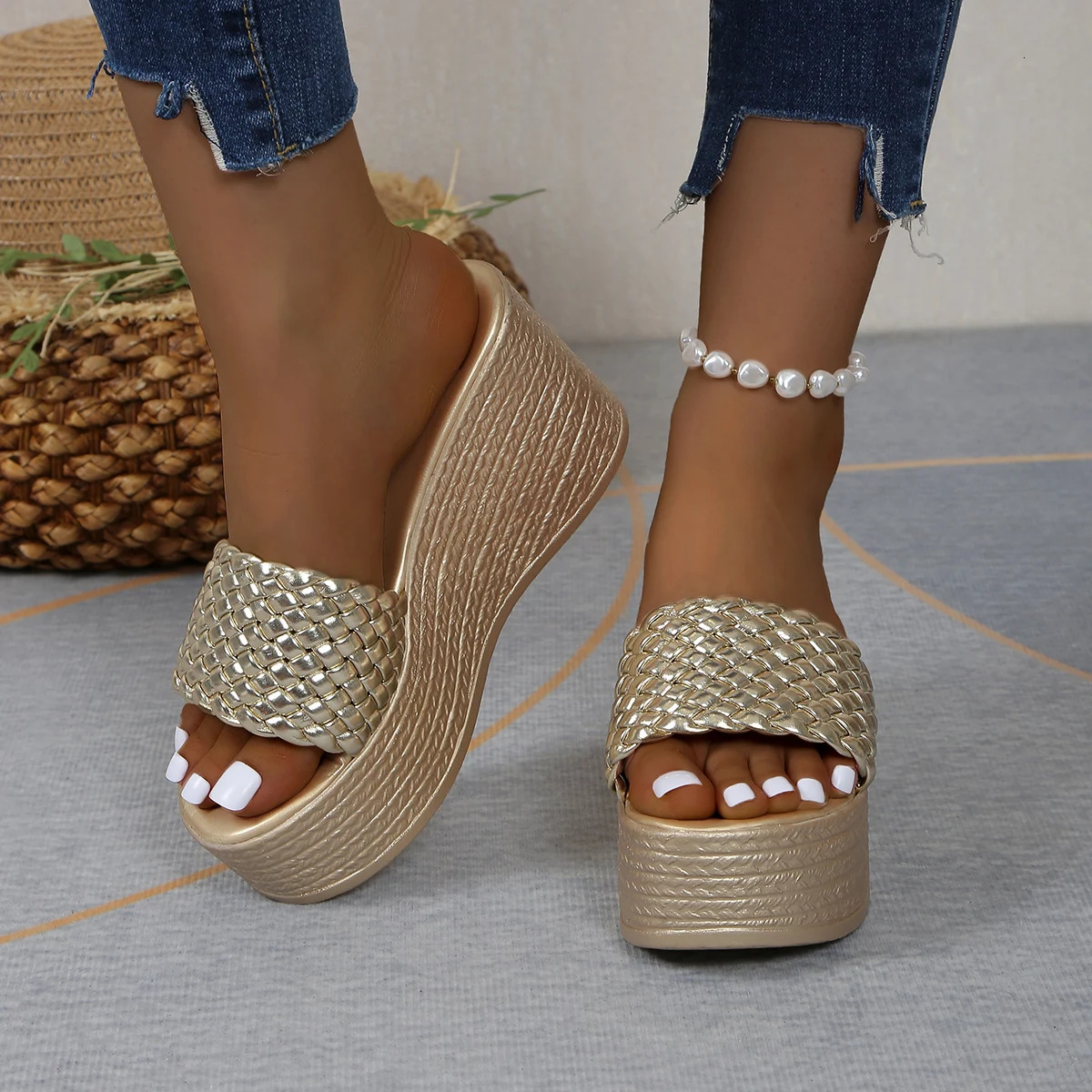 Wedges Slippers for Women Platform Sandals Woman Summer Chunky Golden Round Head Woman Thick Sole Beach Shoes Size 35-44 250107