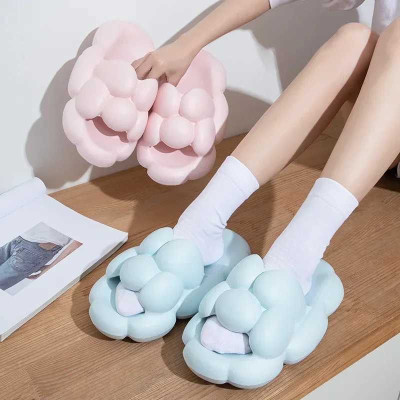 New Arrival New womens slippers EVA couple family outdoor slippers summer beach bedroom slippers mens slippers thick soled sandals T250108