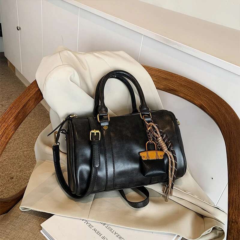 leisure New Fashion Street Korean Designer Bag Women s Handbag Boston Handbag trend Retro Texture Leather Women s Shoulder Bag