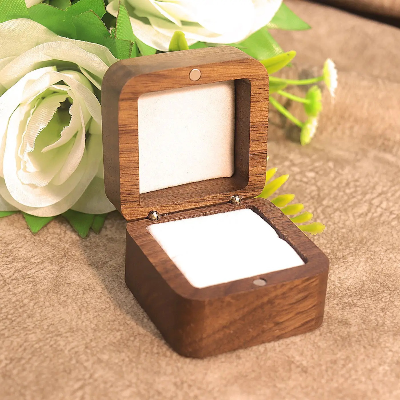 5.5cm Square Engagement Ring Box Black Walnut Wedding Diamond Ring Jewelry Gift 250106