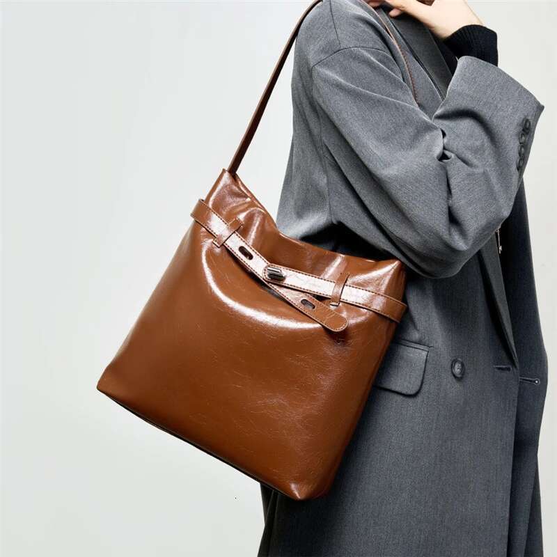 Women's Bags handbag Hifashion Retro Oil Wax Genuine Leather Large Tote Shoulder Bags For Women Designer Bucket Underarm Ladies Handbags