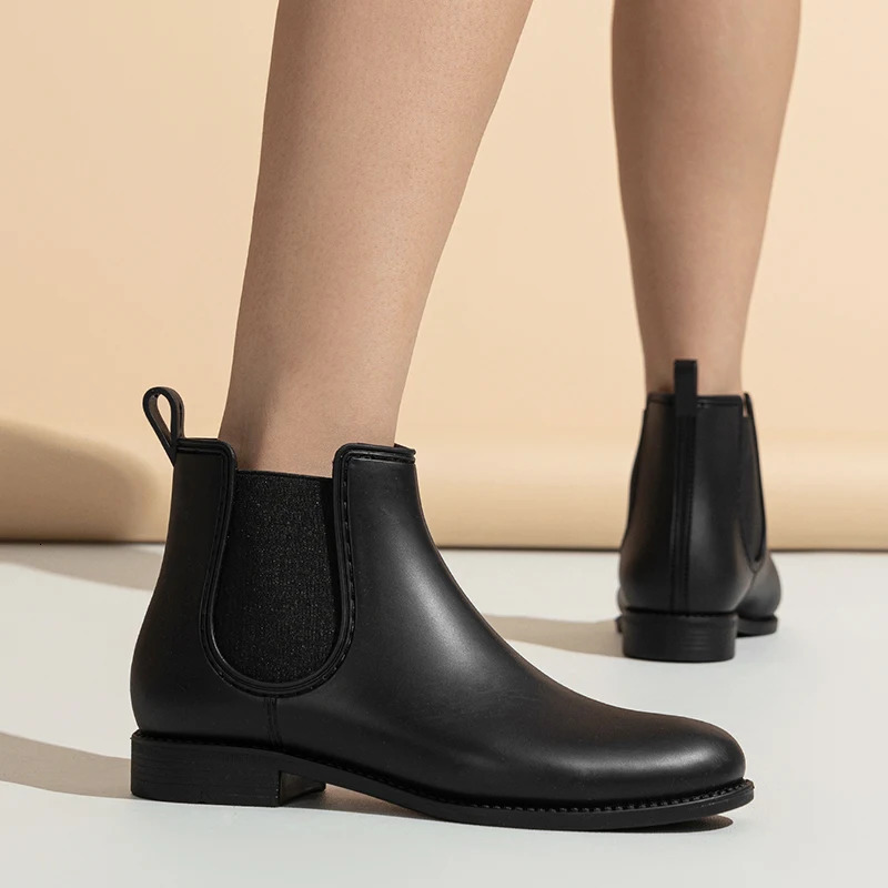 Womens Rain Boots Non-Slip Waterproof Wear-Resistant Short Fashion Boots Spring Fall Adult Ladies Rain Boots 250106