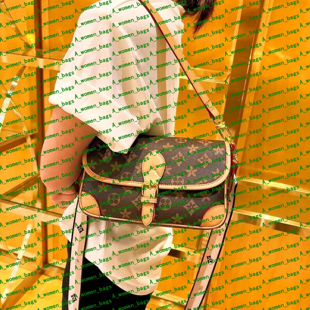 Women Luxurys Designers Bags Crossbody Baguette Old Flower Handbag Shoulder Bags Fashion Genuine Leather Lady Clutch Tote Bag shopping Female Coin Purse Wallet