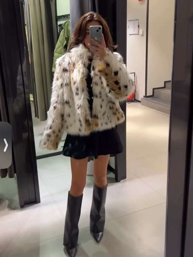 ZHUISHU Women Autumn Winter Fashion Chic Leopard Faux Fur Jacket Female Pockets Lapel Coat Ladies Warm Outerwear