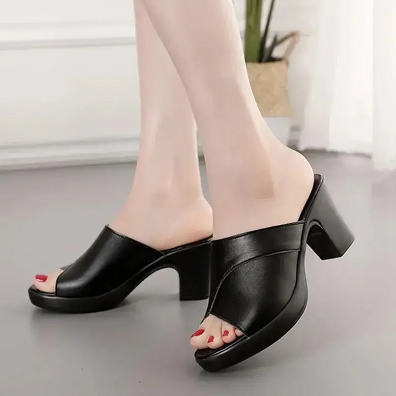 Women Summer High-heeled Waterproof Platform Sandals Female Thick-heeled Slippers Bright Leather Solid Color Casual Shoes 250107