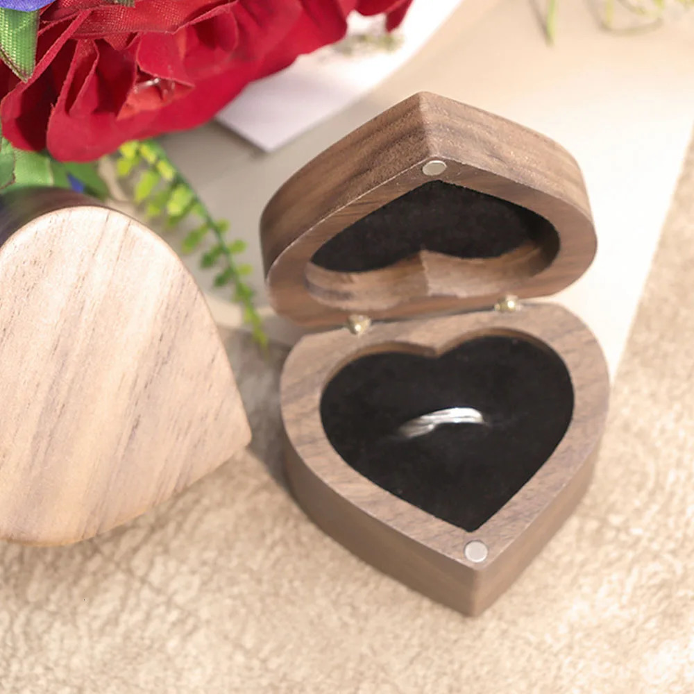 Wedding Love Ring Box Walnut Couple Ring Storage Packaging Gift Box Heart-shaped Wooden Box Earrings 250106