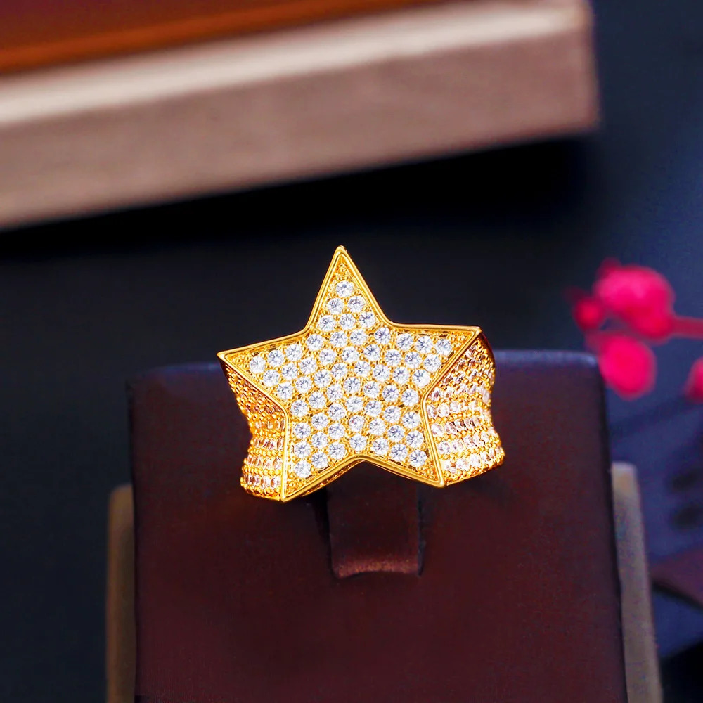 Pera Milan Hip Hop Rock Five Star Rings Gold Color Iced Out CZ Zircon Pentagram Women Wedding Party Jewelry R198 250107